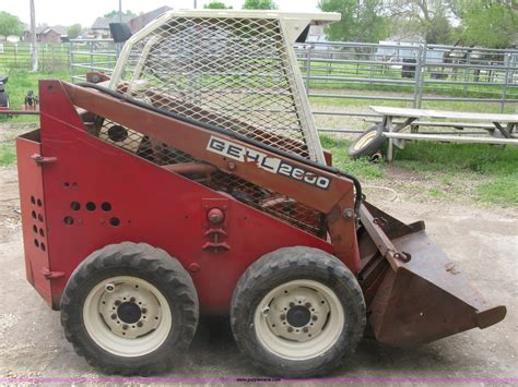 gehl 2600 skid steer lift capacity|gehl hl 2600 for sale.